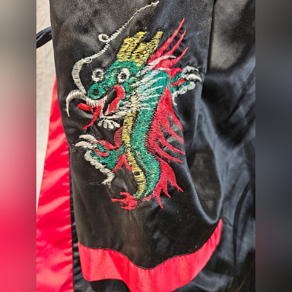 Vintage Dragon Kimono Robe - Picture 3 of 9